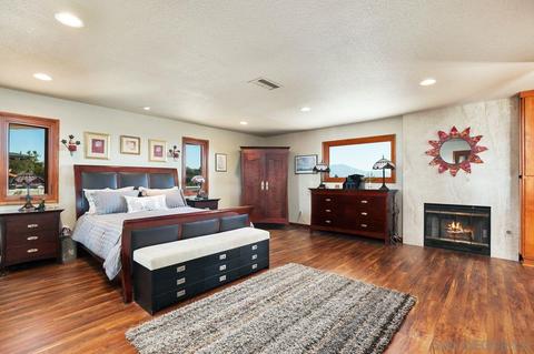 9879 Grandview Dr, La Mesa, CA 91941 photo 23