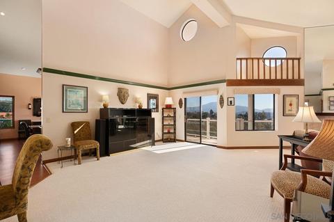 9879 Grandview Dr, La Mesa, CA 91941 photo 19