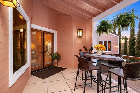9879 Grandview Dr, La Mesa, CA 91941 photo 5
