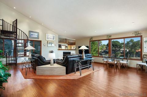 9879 Grandview Dr, La Mesa, CA 91941 photo 8