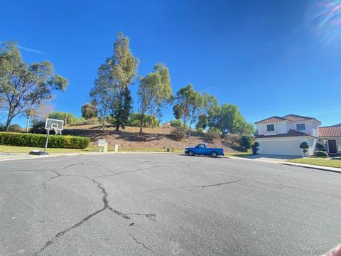 1054 Ginger Gln, San Marcos, CA 92078 photo 2