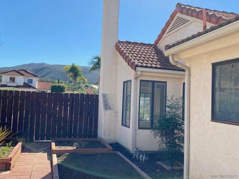 1054 Ginger Gln, San Marcos, CA 92078 photo 25