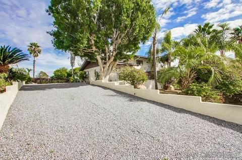 2687 Rosehill Rd, Escondido, CA 92025 photo 2