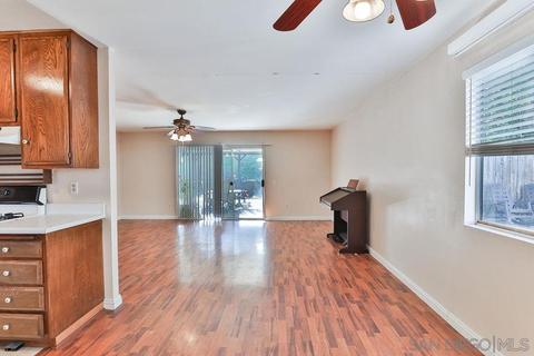 1646 Lisa Ave, Vista, CA 92084 photo 8