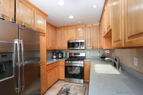 10705 Lisa Meadows Dr #D, Santee, CA 92071 photo 9