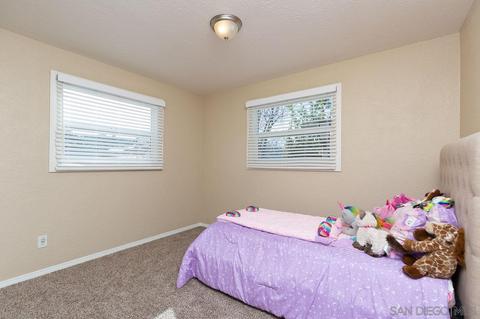 988 Ellen Ln, El Cajon, CA 92019 photo 14