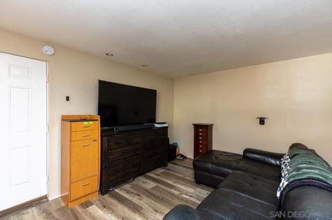 988 Ellen Ln, El Cajon, CA 92019 photo 20