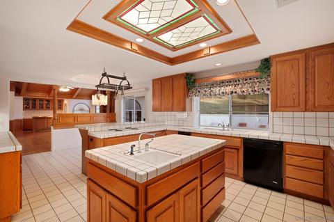 1973 Quail View Dr, Vista, CA 92084 photo 8