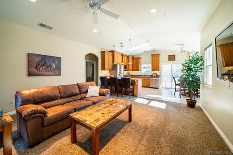 1087 S Mollison, El Cajon, CA 92020 photo 8