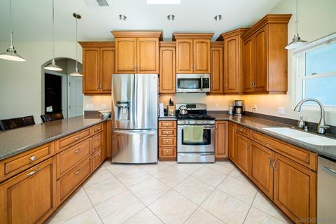 1087 S Mollison, El Cajon, CA 92020 photo 10