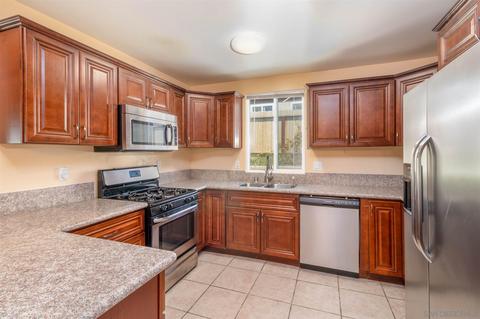2939 Luana Dr, Oceanside, CA 92056 photo 3