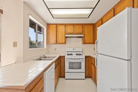 245 Saguaro Pl, Oceanside, CA 92057 photo 3