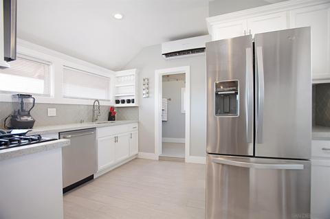 2984 E St, San Diego, CA 92102 photo 26