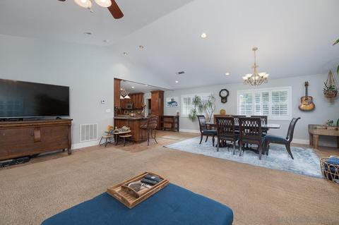 1556 Elm Dr, Vista, CA 92084 photo 12