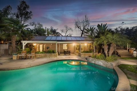 1556 Elm Dr, Vista, CA 92084 photo 3
