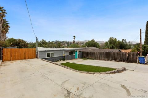 8521 Gardena Rd, Lakeside, CA 92040 photo 2