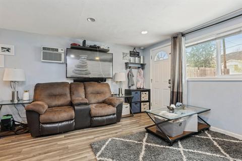8521 Gardena Rd, Lakeside, CA 92040 photo 10