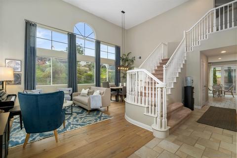6716 Tea Tree St, Carlsbad, CA 92011 photo 4
