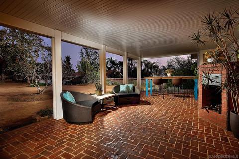 855 Knoll Park Ln, Fallbrook, CA 92028 photo 4