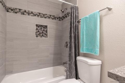 10372 Frank Ln, Santee, CA 92071 photo 17