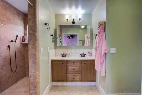 778 Blackthorne Ave, El Cajon, CA 92020 photo 29