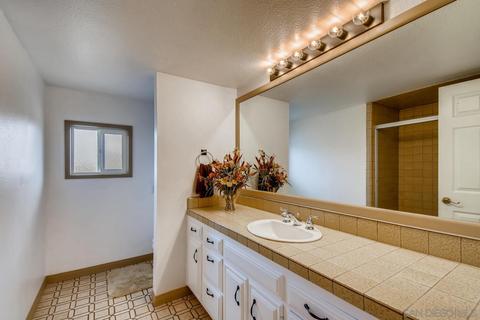 2106 Valley View Blvd, El Cajon, CA 92019 photo 14