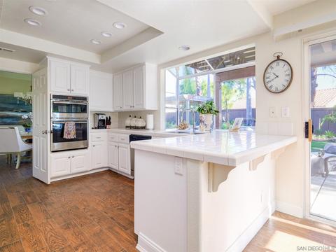 358 Via Del Astro, Oceanside, CA 92057 photo 12