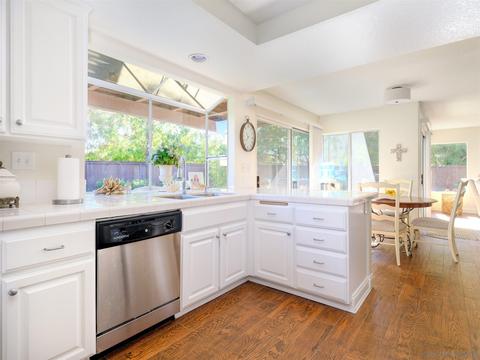 358 Via Del Astro, Oceanside, CA 92057 photo 11