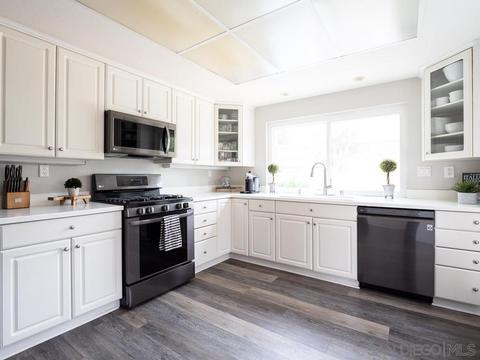 14018 Twin Peaks Rd, Poway, CA 92064 photo 2