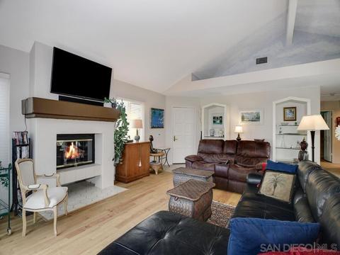 4772 Galicia Way, Oceanside, CA 92056 photo 12