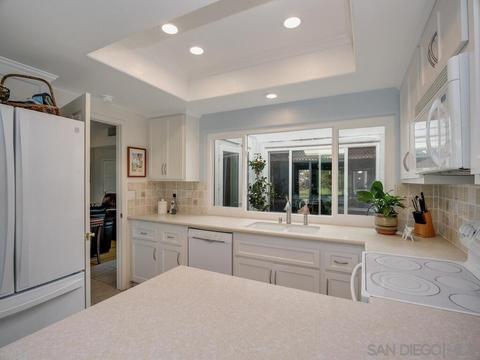 4772 Galicia Way, Oceanside, CA 92056 photo 19