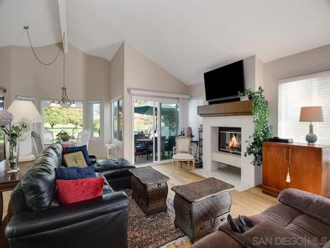 4772 Galicia Way, Oceanside, CA 92056 photo 10