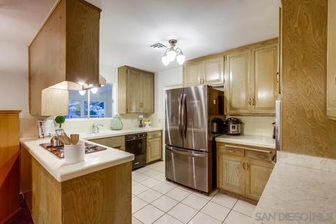 5680 Urban Dr, La Mesa, CA 91942 photo 11
