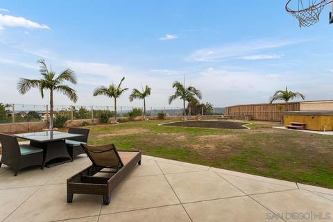 1049 Straightaway Ct, Oceanside, CA 92057 photo 3