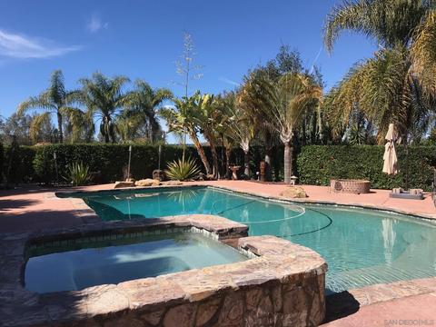 12823 Corte Dorotea, Poway, CA 92064 photo 2