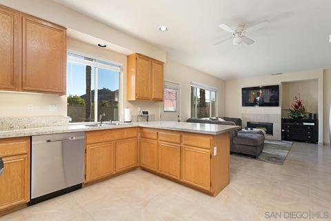 3570 Lake Park Ave, Fallbrook, CA 92028 photo 13