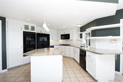 4029 Vortex Pl, Escondido, CA 92025 photo 4