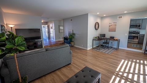 1301 La Mirada Ave, Escondido, CA 92026 photo 5