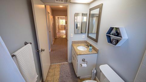 1301 La Mirada Ave, Escondido, CA 92026 photo 15
