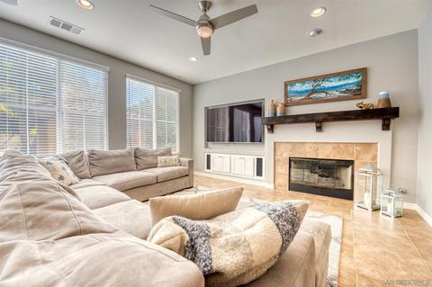 7432 Circulo Sequoia, Carlsbad, CA 92009 photo 12