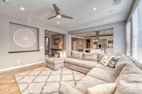 7432 Circulo Sequoia, Carlsbad, CA 92009 photo 11