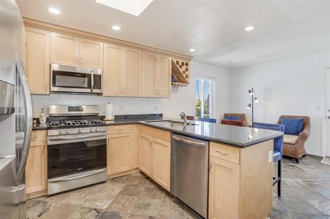 962 E Ave #B, Coronado, CA 92118 photo 8