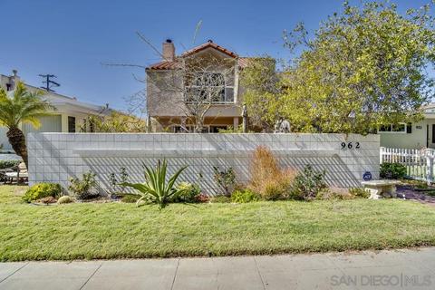 962 E Ave #B, Coronado, CA 92118 photo 2