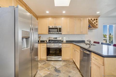 962 E Ave #B, Coronado, CA 92118 photo 7