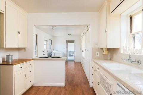 8848 Madison Ave, La Mesa, CA 91941 photo 17