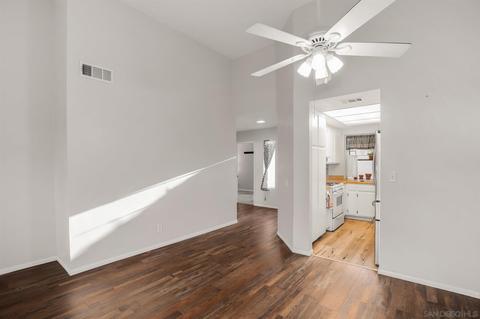 450 Nantucket Gln, Escondido, CA 92027 photo 9