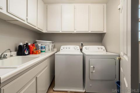 10082 Destiny Mountain Ct, Spring Valley, CA 91978 photo 23