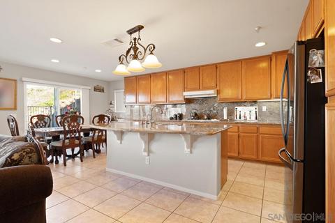 10082 Destiny Mountain Ct, Spring Valley, CA 91978 photo 5