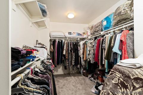 10082 Destiny Mountain Ct, Spring Valley, CA 91978 photo 17