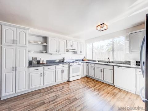 2922 Luana Dr, Oceanside, CA 92056 photo 8